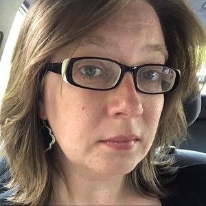 Meet your Posher, Dana